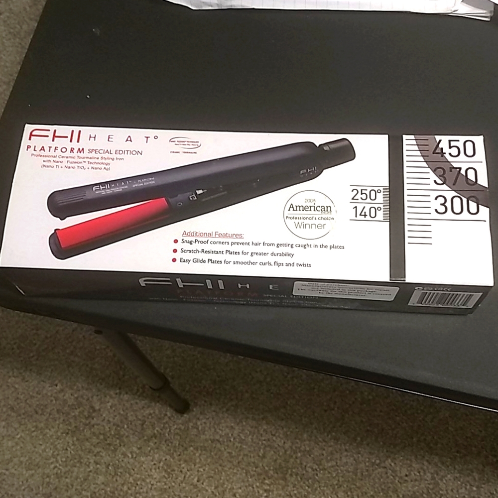 FHI Heat Platform special edition iron